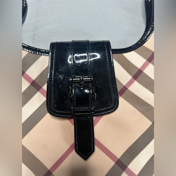 Authentic Burberry Women's Tan and Black Plaid Shoulder Bag - Picture 4 of 11